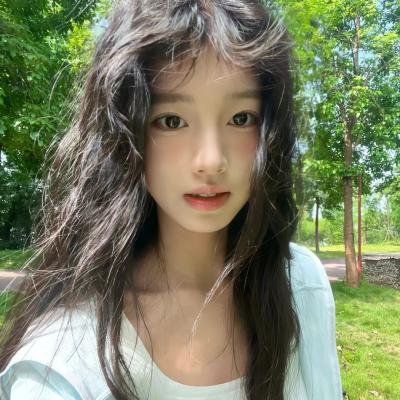 女孩不平凡海报